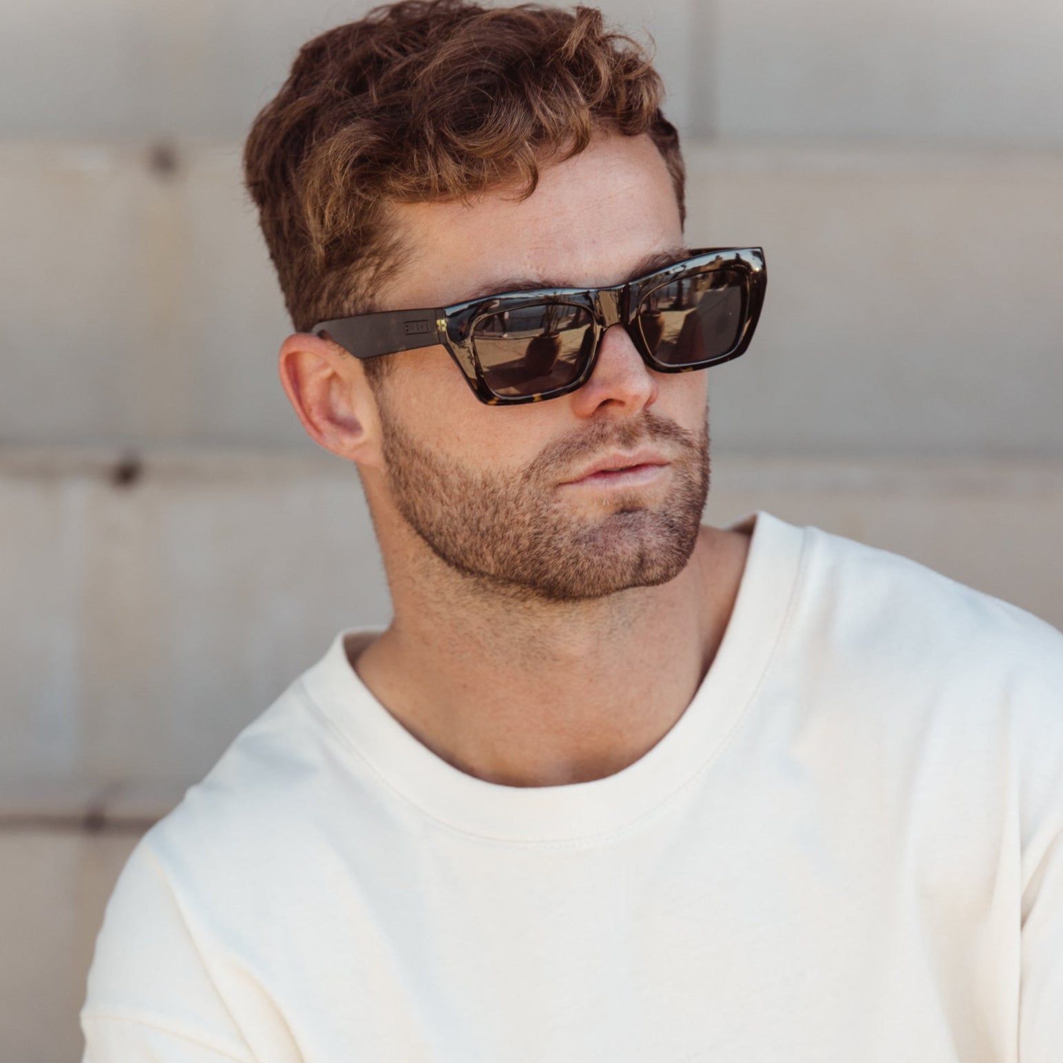 Solis - Gloss Fire Tort Gray Lens