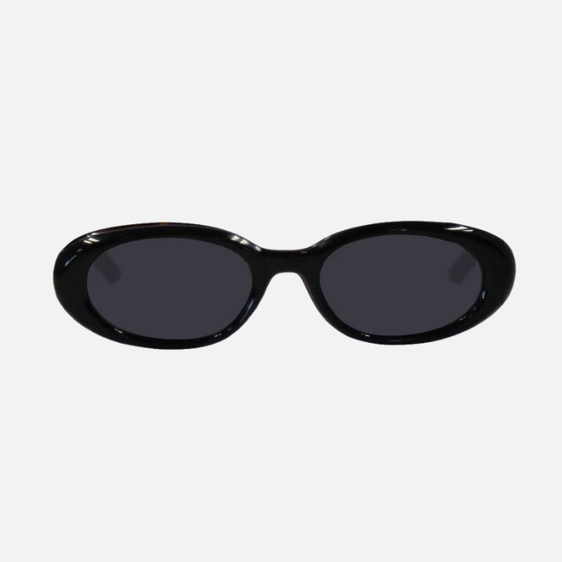 Esme - Gloss Black with Gray Lens