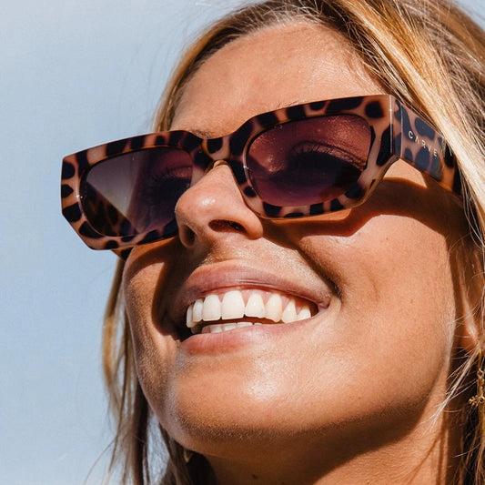 Vinca - Gloss Creamy Tort Gradient Brown lens