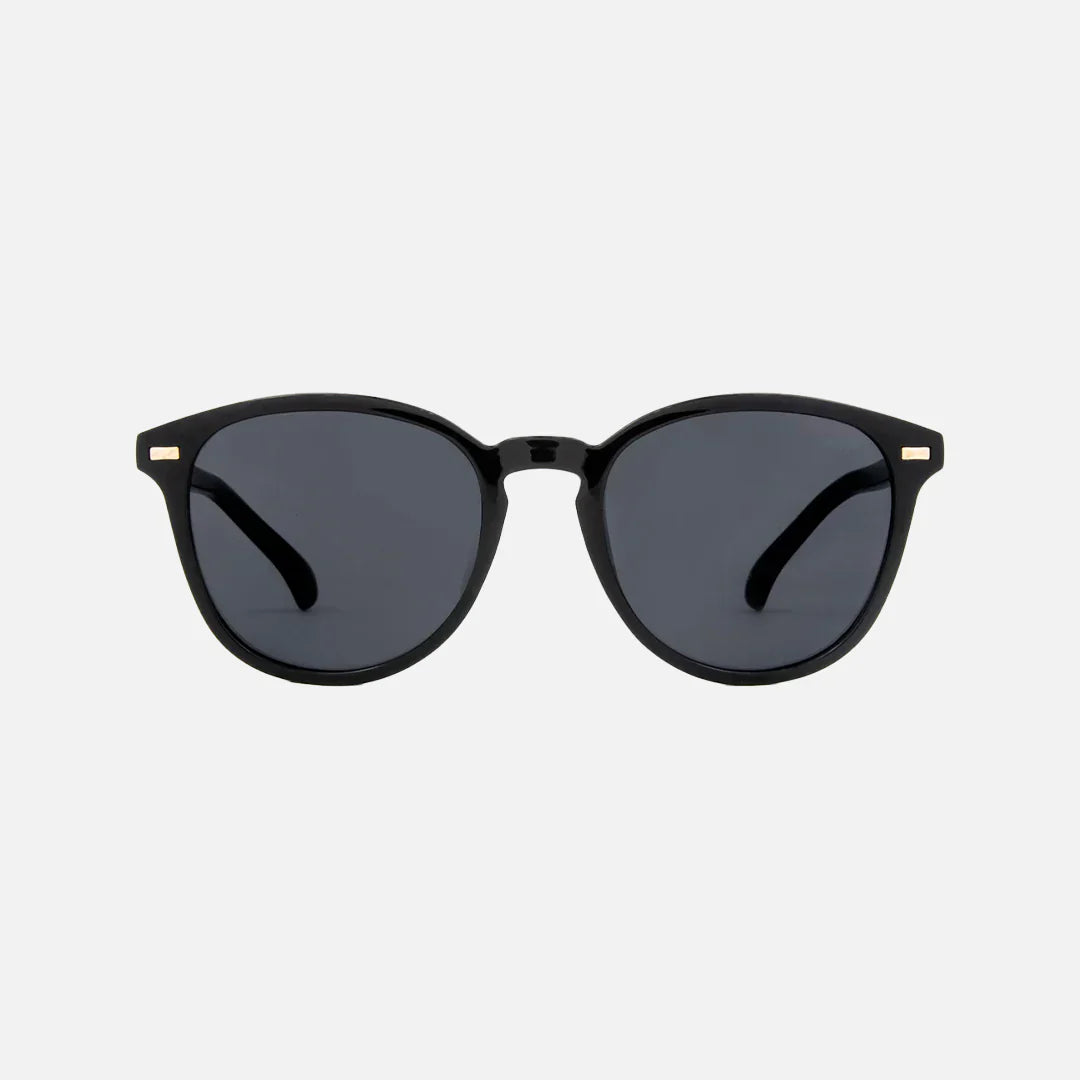 Oslo - Gloss Black with Dark Gray Lens