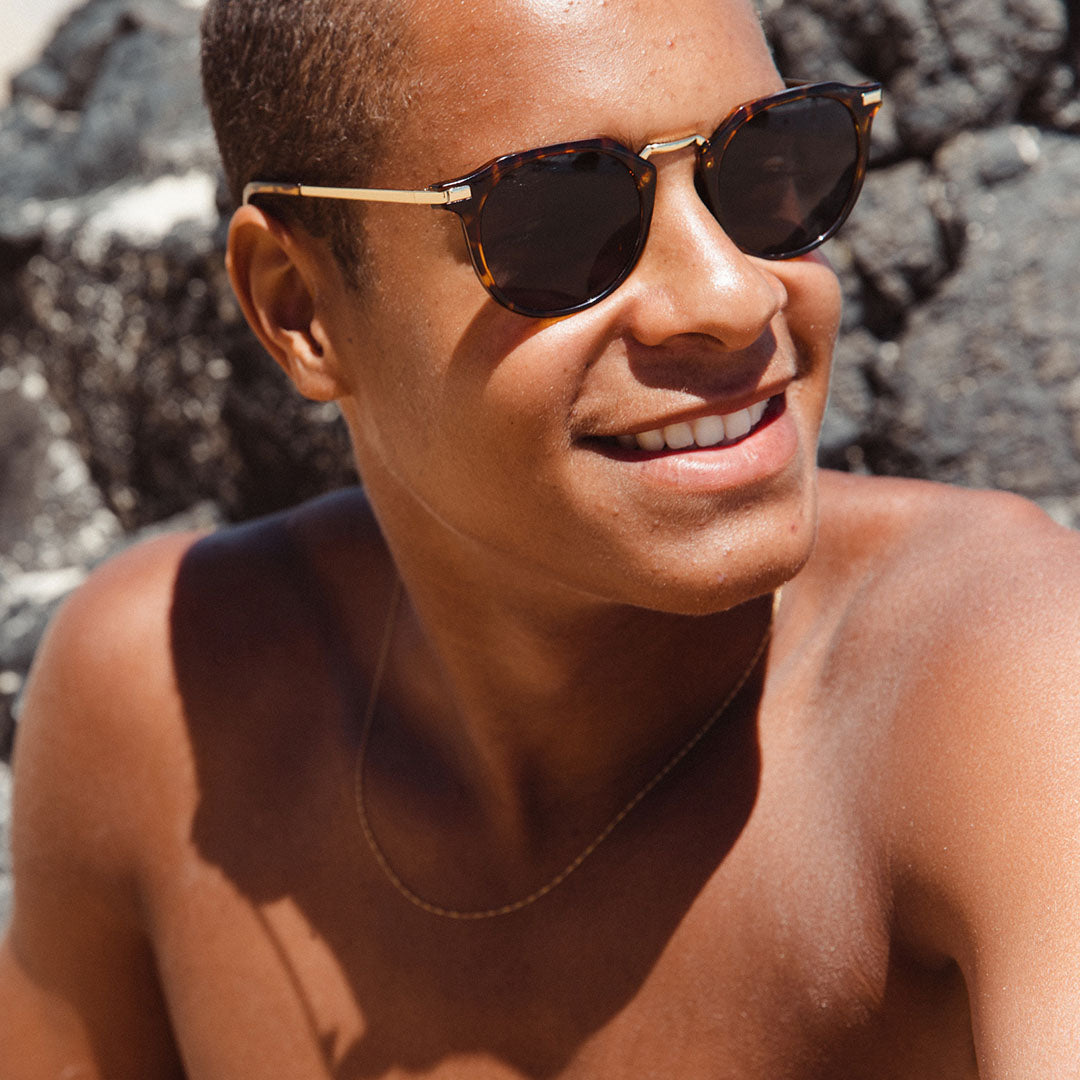 Frankie - Gloss Tort / Gold Metal Frame with Gray Lens