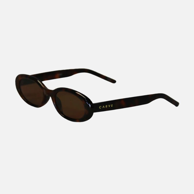 Esme - Gloss Tort with Brown Lens