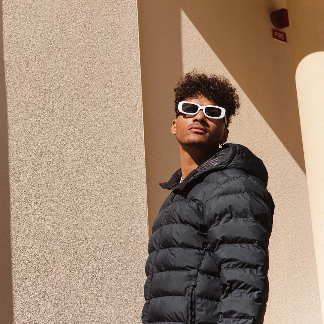 Status - Gloss White/Matt Black Frame Gray Lens