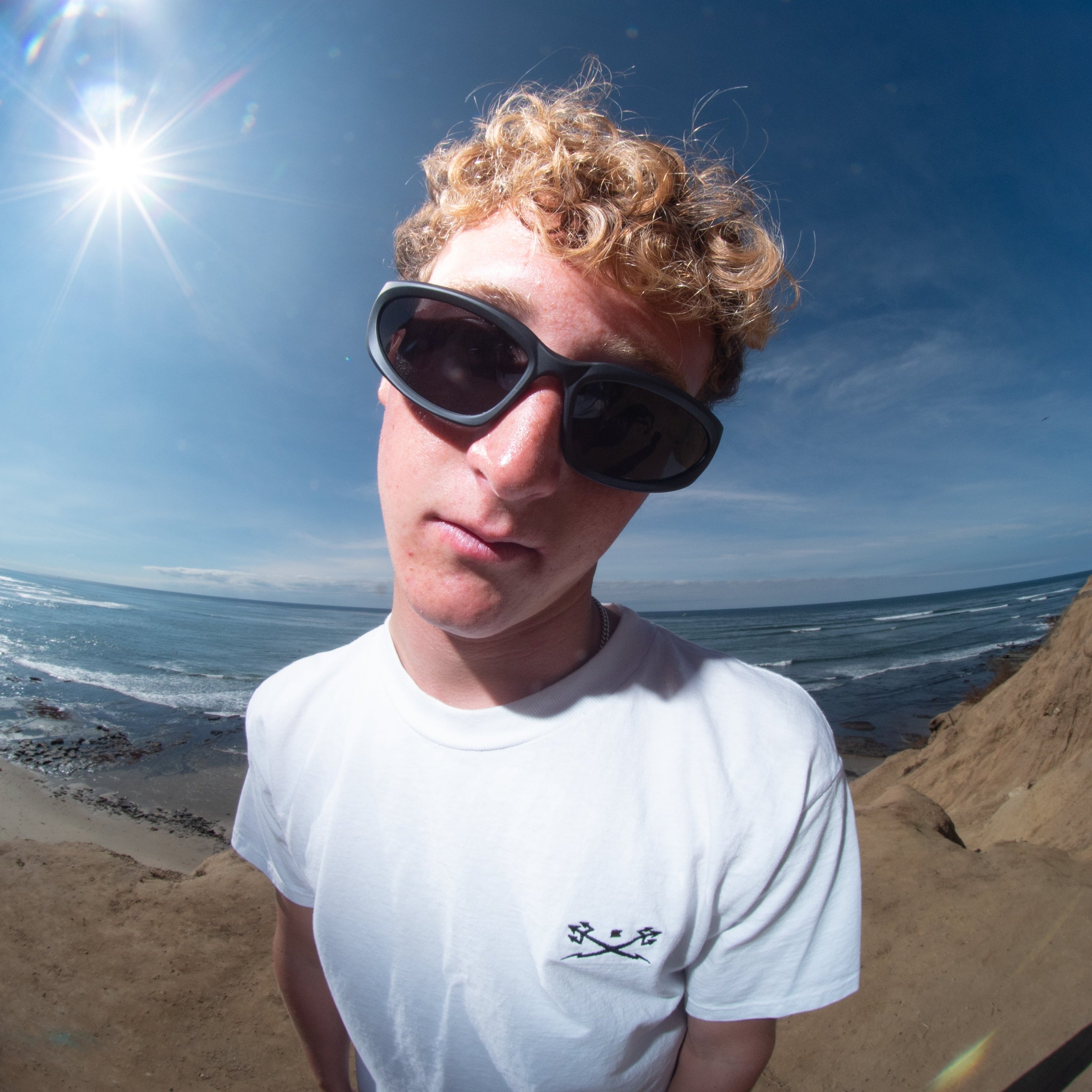 Kubix - Matte Black Frame Gray Lens